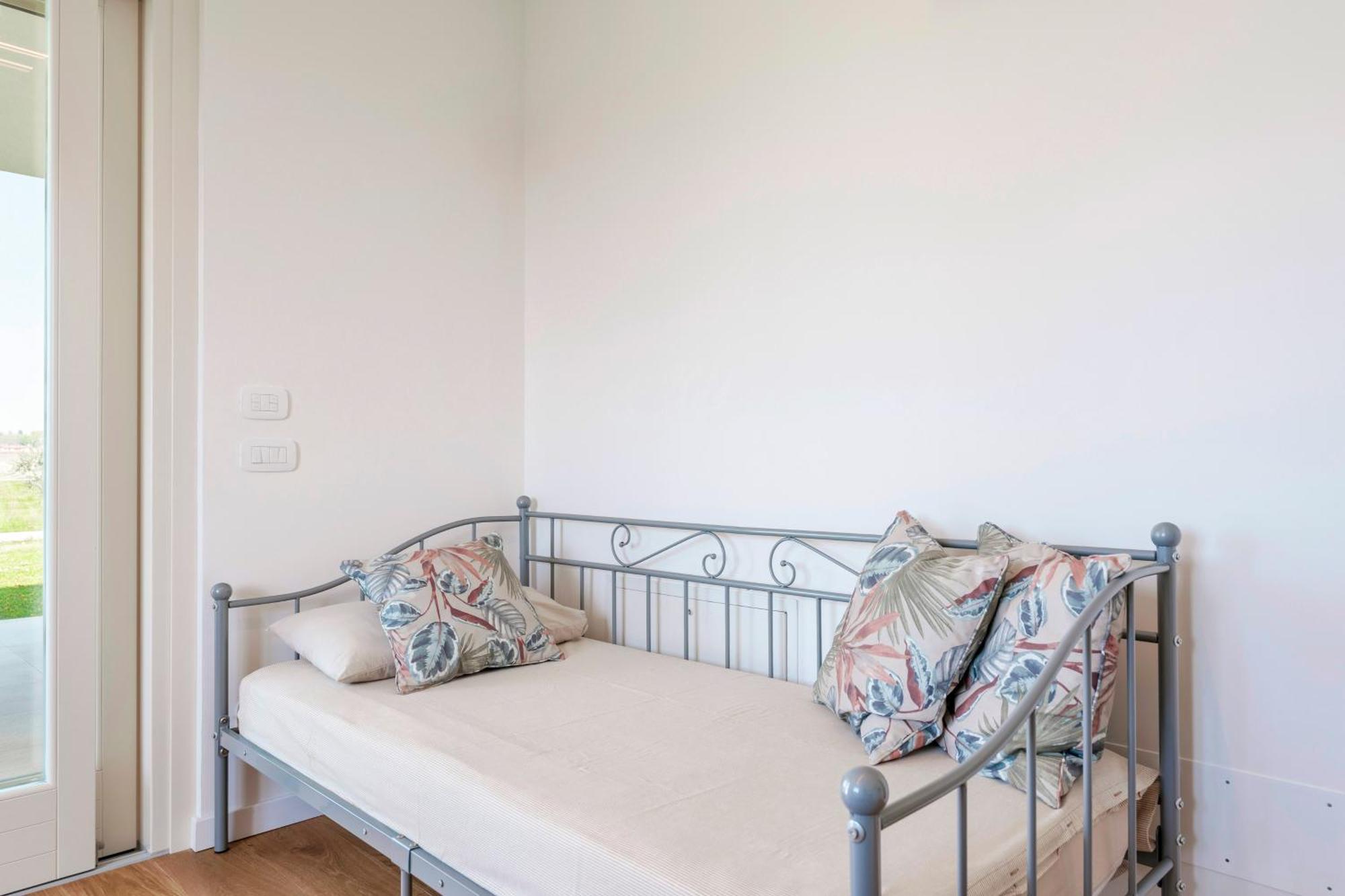 Lagobaldo Apartments - Regarda Travel Colà Екстериор снимка