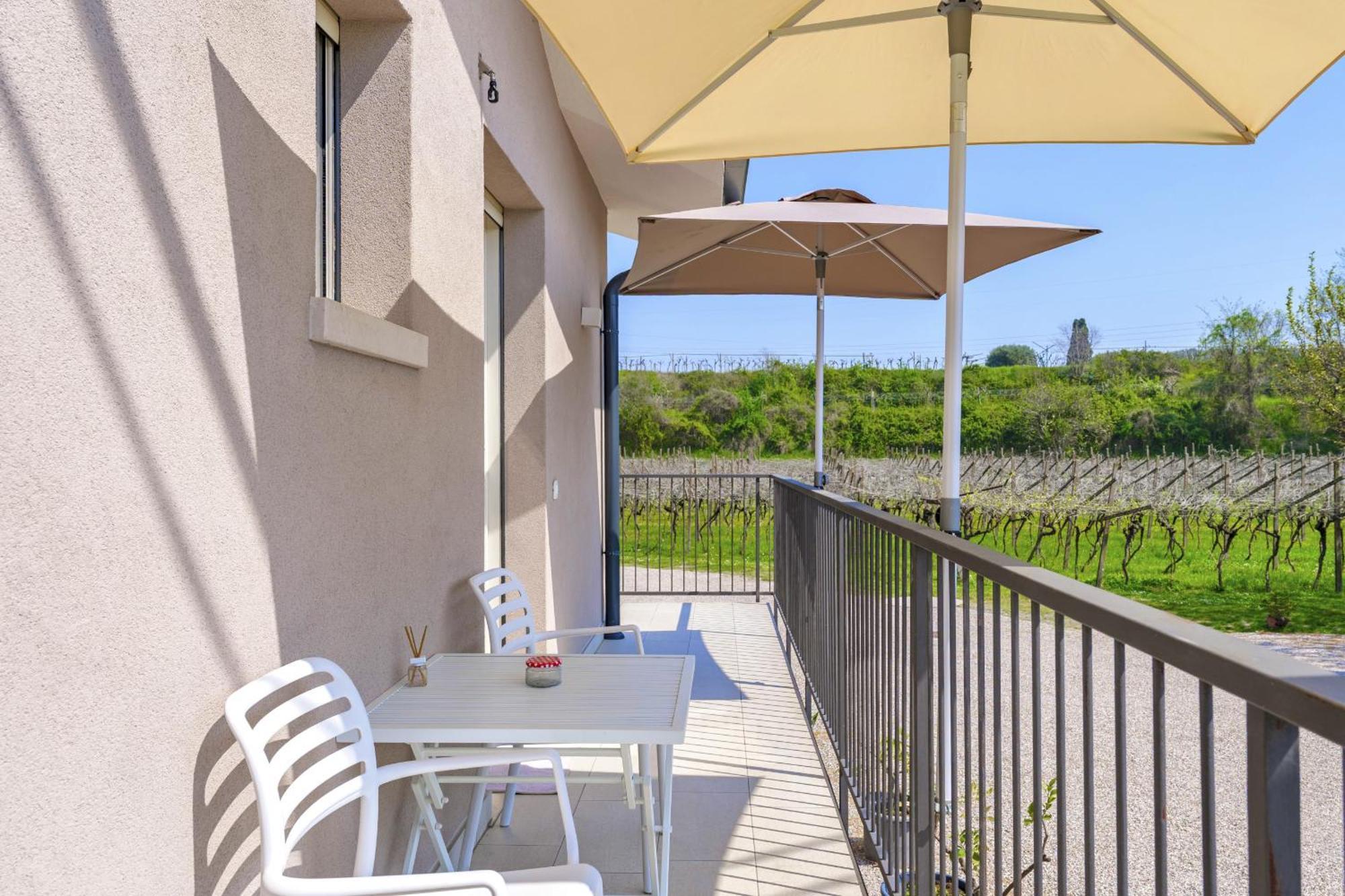 Lagobaldo Apartments - Regarda Travel Colà Екстериор снимка